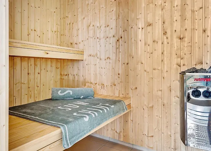 Luxury Pool In - By Traum Feriehus Vejby